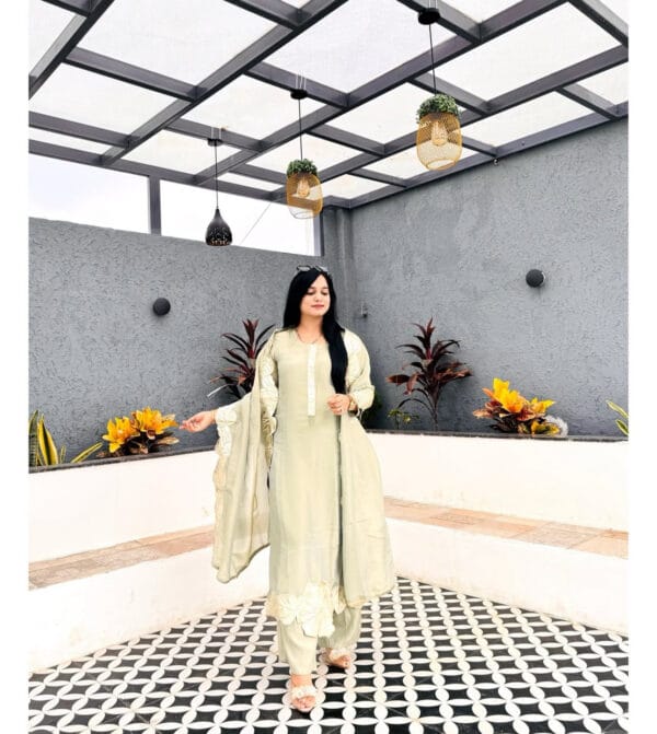 Elegant Pastel Green Embroidered Lawn Suit for Women